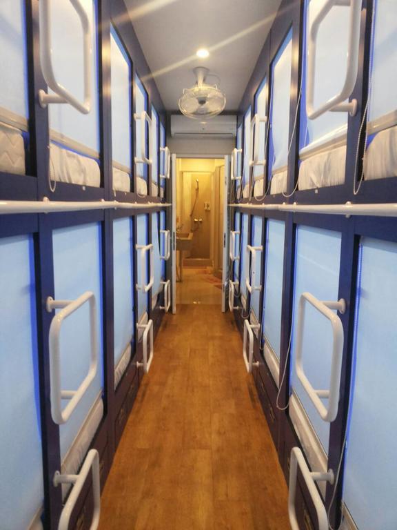 Qb Sleep Capsule Hotel Кута Экстерьер фото
